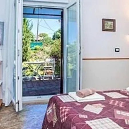 Oasis 2 Apartment