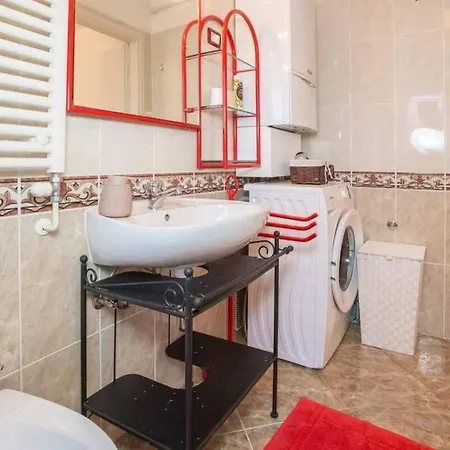 Oasis 2 Apartment